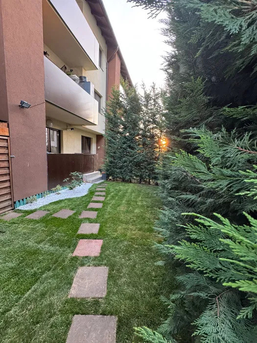 Apartament cu 2 camere, gradina, parcare, zona Porii (nr mici)