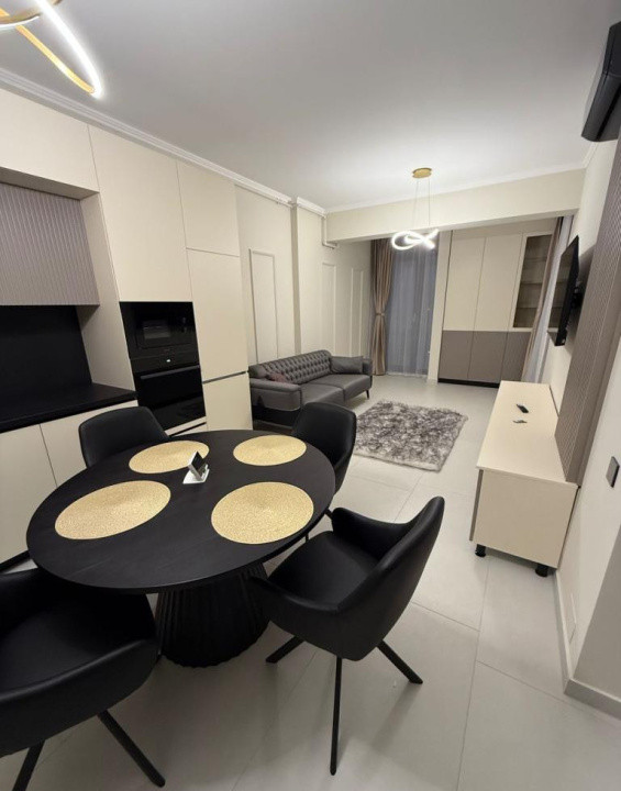 Apartament 2 camere, etaj intermediar, loc de parcare, zona BMW