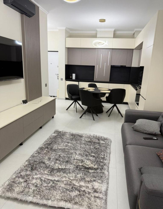 Apartament 2 camere, etaj intermediar, loc de parcare, zona BMW