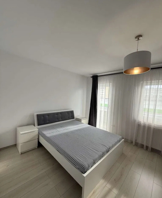 Apartament la cheie cu 3 camere, 61 mp plus terasa 23 mp, zona Leroy