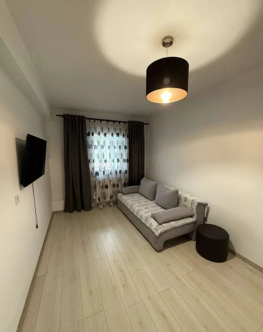 Apartament la cheie cu 3 camere, 61 mp plus terasa 23 mp, zona Leroy