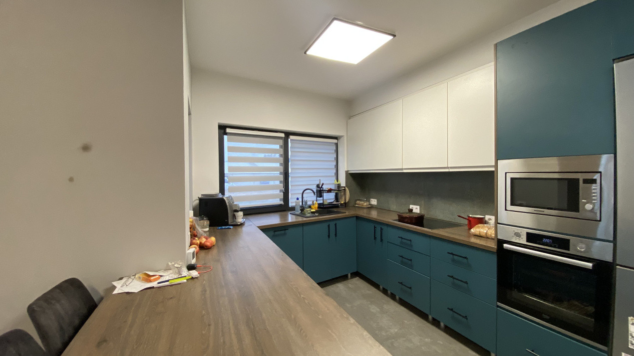 Casa eficienta energetic NZEB 127 mp, teren 830 mp, intrare Gilau