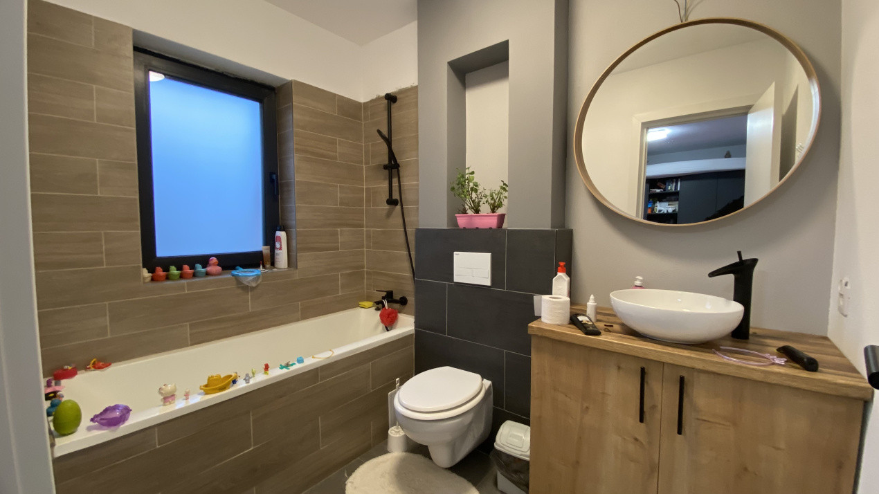 Casa eficienta energetic NZEB 127 mp, teren 830 mp, intrare Gilau