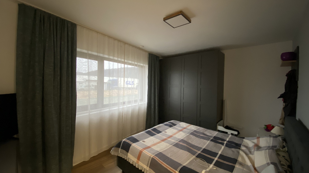 Casa eficienta energetic NZEB 127 mp, teren 830 mp, intrare Gilau