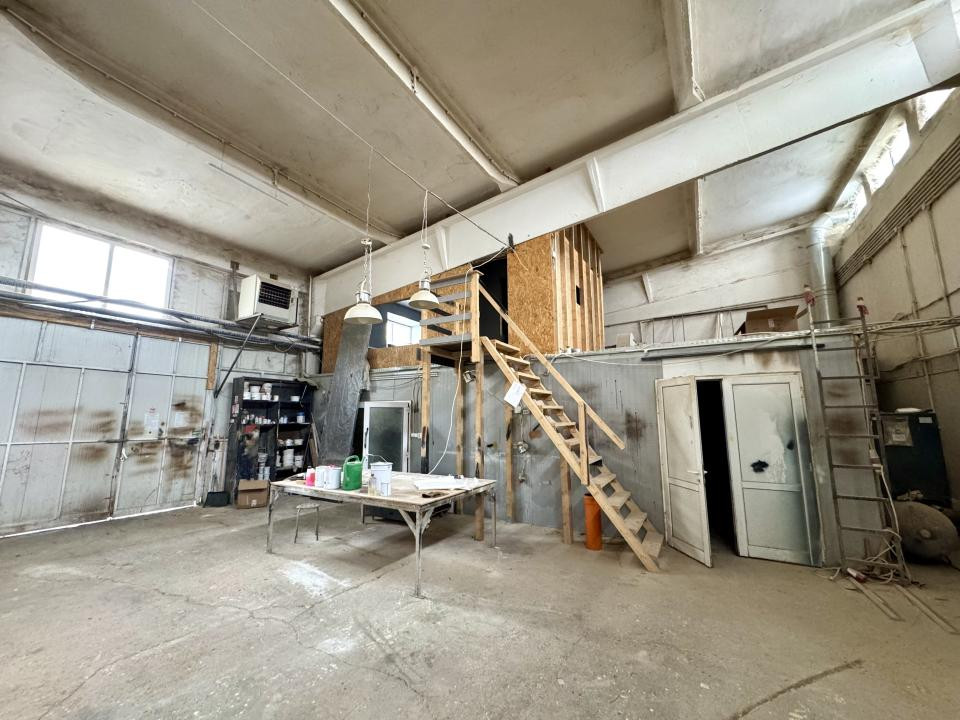 Hală industrială, 350 mp, acces auto, zona Calea Baciului