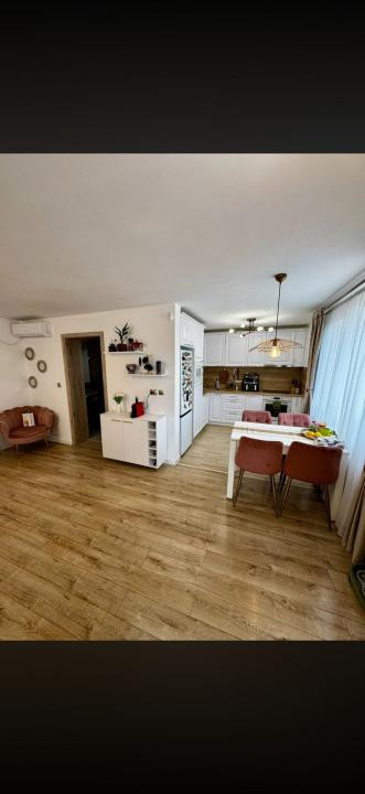 Casa individuala cu 3 camere,curte ded 300 mp