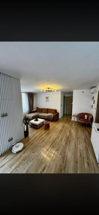 Casa individuala cu 3 camere,curte ded 300 mp