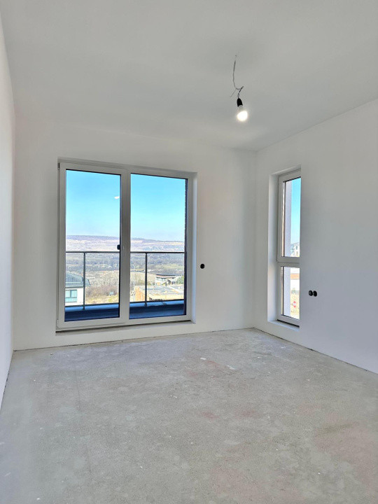 Duplex de vanzare, 3 nivele, 170 mp, teren 270 mp, zona Narciselor 