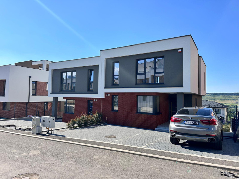 Duplex finisat ULTRA LUX, 3 nivele, 170 mp, teren 270 mp, zona Narciselor 