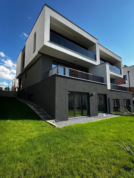 Duplex finisat ULTRA LUX, 3 nivele, 170 mp, teren 270 mp, zona Narciselor 