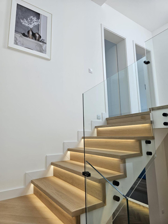 Duplex finisat ULTRA LUX, 3 nivele, 170 mp, teren 270 mp, zona Narciselor 