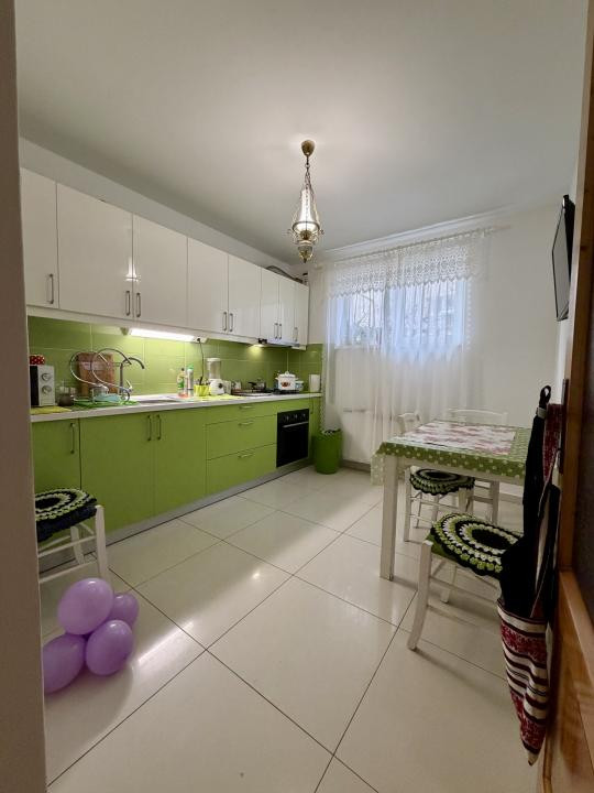 Vila /Casa cu potential in Faget ,510 mp utili