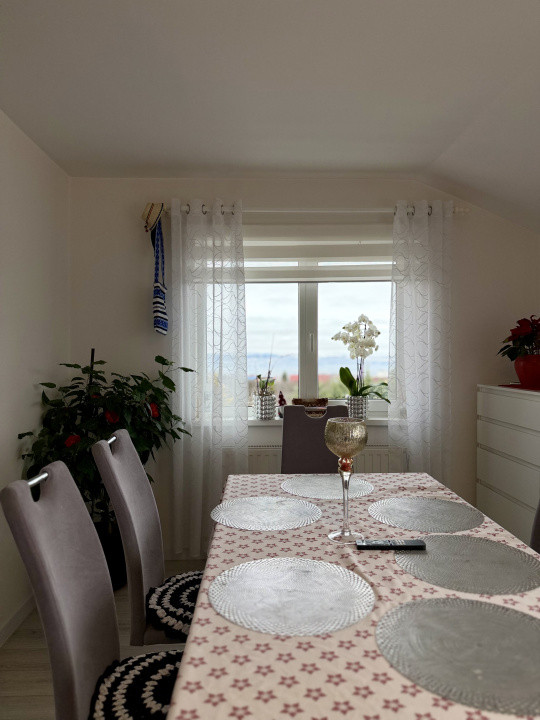 Vila /Casa cu potential in Faget ,510 mp utili