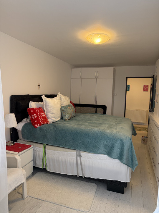 Vila /Casa cu potential in Faget ,510 mp utili