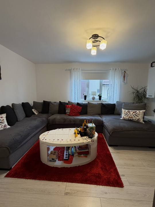Vila /Casa cu potential in Faget ,510 mp utili