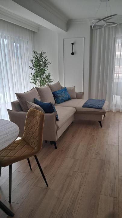 Apartament 2 camere, 53mp, etaj intermediar, terasa 22mp, parcare, zona Amethyst