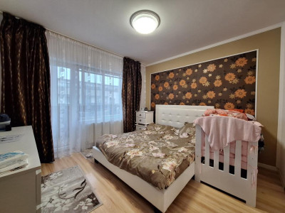 Apartament cu 2 camere, 54 mp, balcon, zona Terra