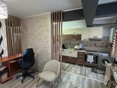 Apartament cu 1 camera, 35 mp ,Zona Eroilor