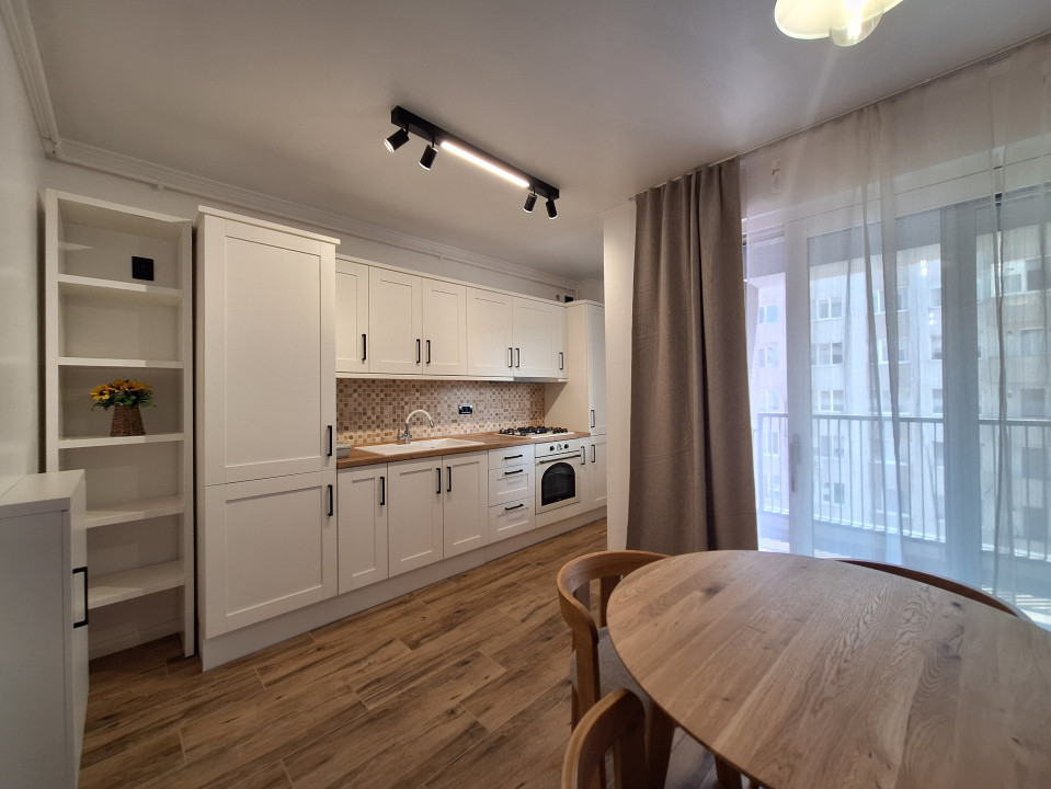 Apartament cu 2 camere, 53 mp, 2 bai, balcon, Columna Residence