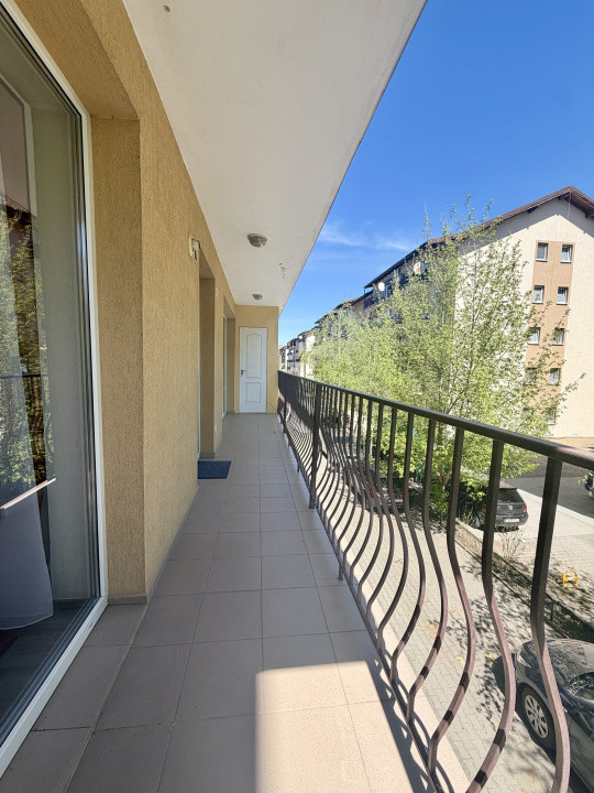 Apartament de 52 mp utili+balcon 10 mp,etaj intermediar,zona Florilor