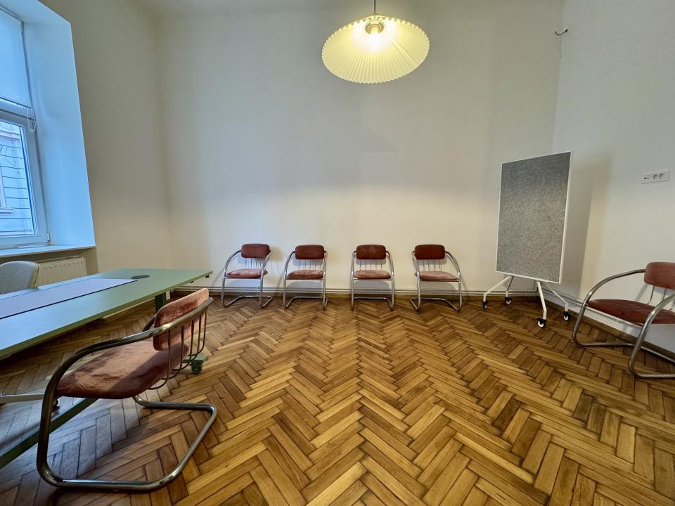 Spațiu pentru birouri, 95 mp, recent renovat, zona Parcului Central