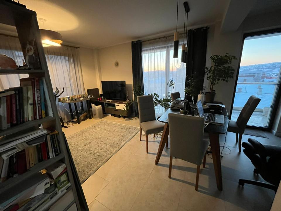Apartament 2 camere, 55 mp, terasa, etaj intermediar,parcare, zona Semicentrala