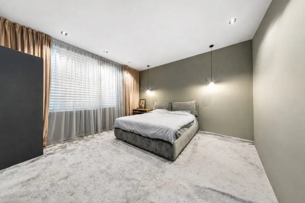 Casa individuala, 302 mp utili, teren 1000 mp, zona Calea Turzii