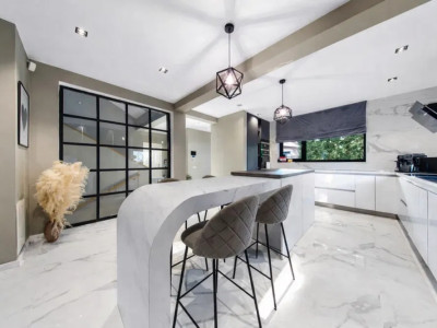 Casa individuala, 302 mp utili, teren 1000 mp, zona Calea Turzii