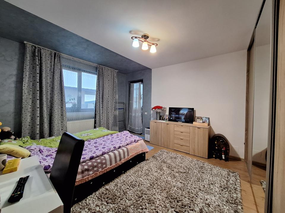 Apartament cu 2 camere, 49 mp, parcare, zona Catanelor