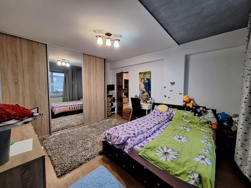 Apartament cu 2 camere, 49 mp, parcare, zona Catanelor