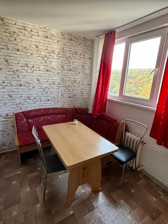 Garsoniera la cheie, 32 mp, zona strazii Parang