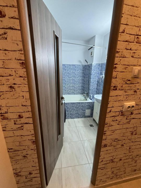 Garsoniera la cheie, 32 mp, zona strazii Parang