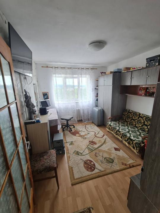 Apartament 3 camere, 2 bai,decomandat, 78 mp, etaj intemediar, parcare, Calvaria