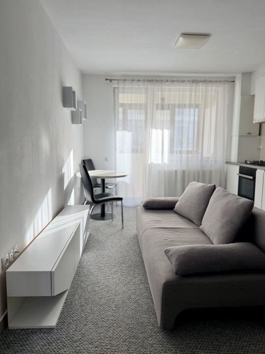 Apartament 2 camere, parcare ,et 1 bloc cu lift,zona Eroilor Residence