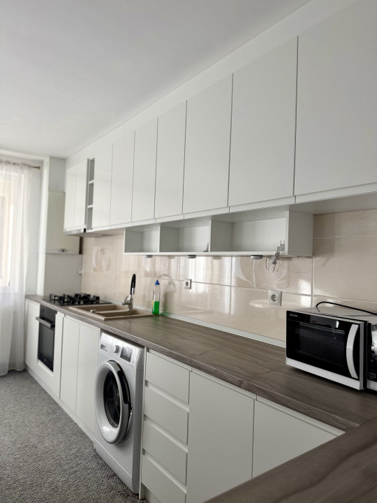 Apartament 2 camere, parcare ,et 1 bloc cu lift,zona Eroilor Residence