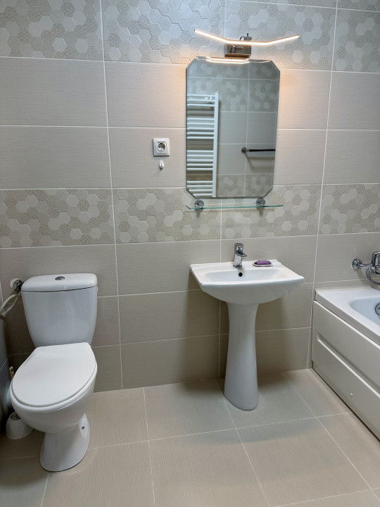 Apartament 2 camere, parcare ,et 1 bloc cu lift,zona Eroilor Residence