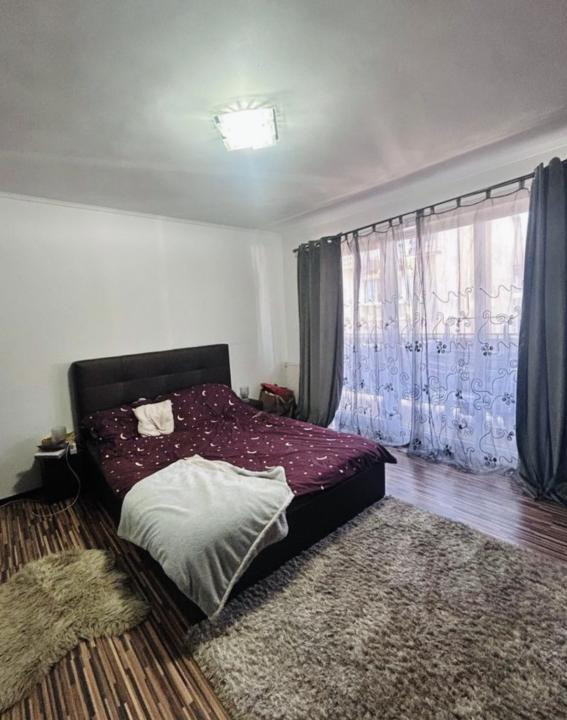 Apartament de vânzare in zona Florilor,etaj intermediar
