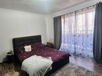Apartament de vânzare in zona Florilor,etaj intermediar