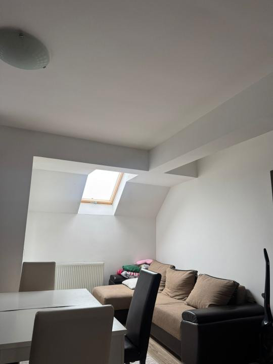 Apartament cu 2 camere, 48 mp, balcon, zona Eroilor