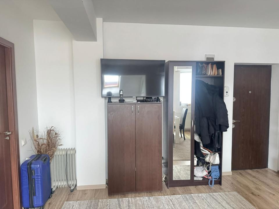Apartament cu 2 camere, 48 mp, balcon, zona Eroilor