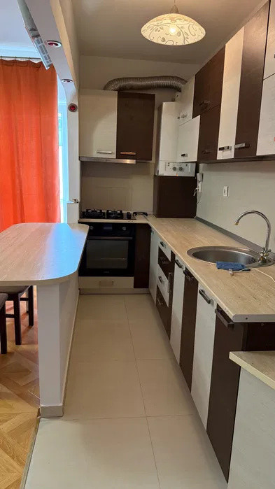 Ideal locuinta sau investitie, apartament 2 camere mobilat cu parcare, Floresti