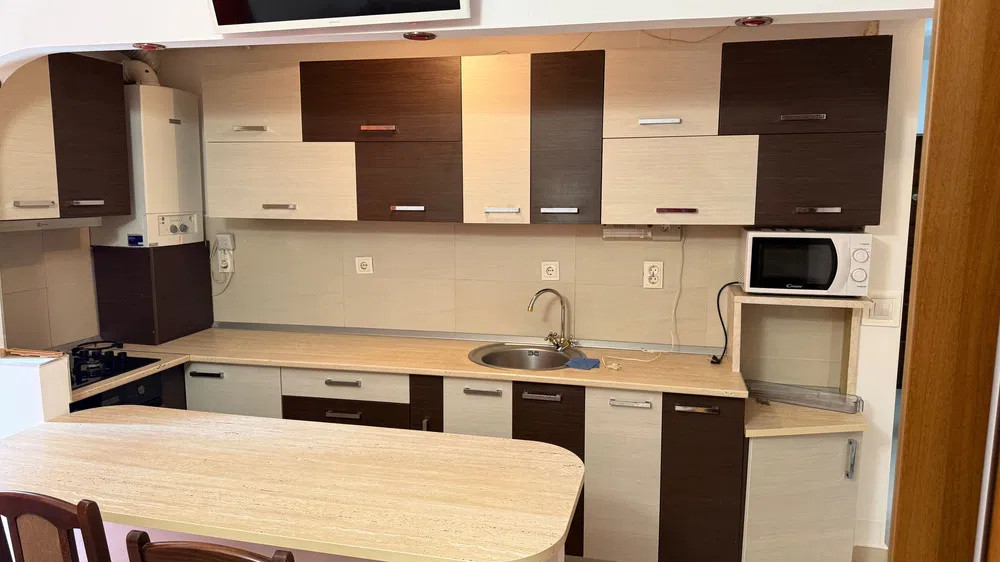 Ideal locuinta sau investitie, apartament 2 camere mobilat cu parcare, Floresti