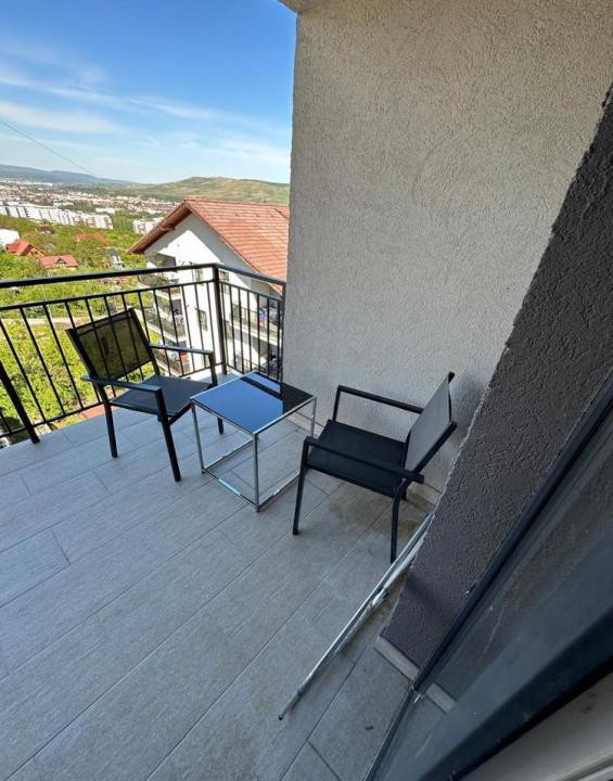 Apartament cu 3 camere in zona Vivo