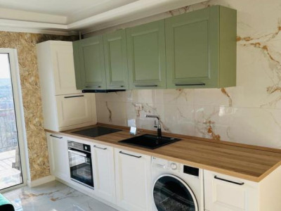 Apartament cu 3 camere in zona Vivo