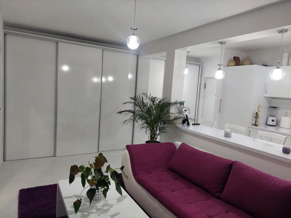 Apartament finisat Lux Floresti 44mp utili plus balcon zona Florilor 