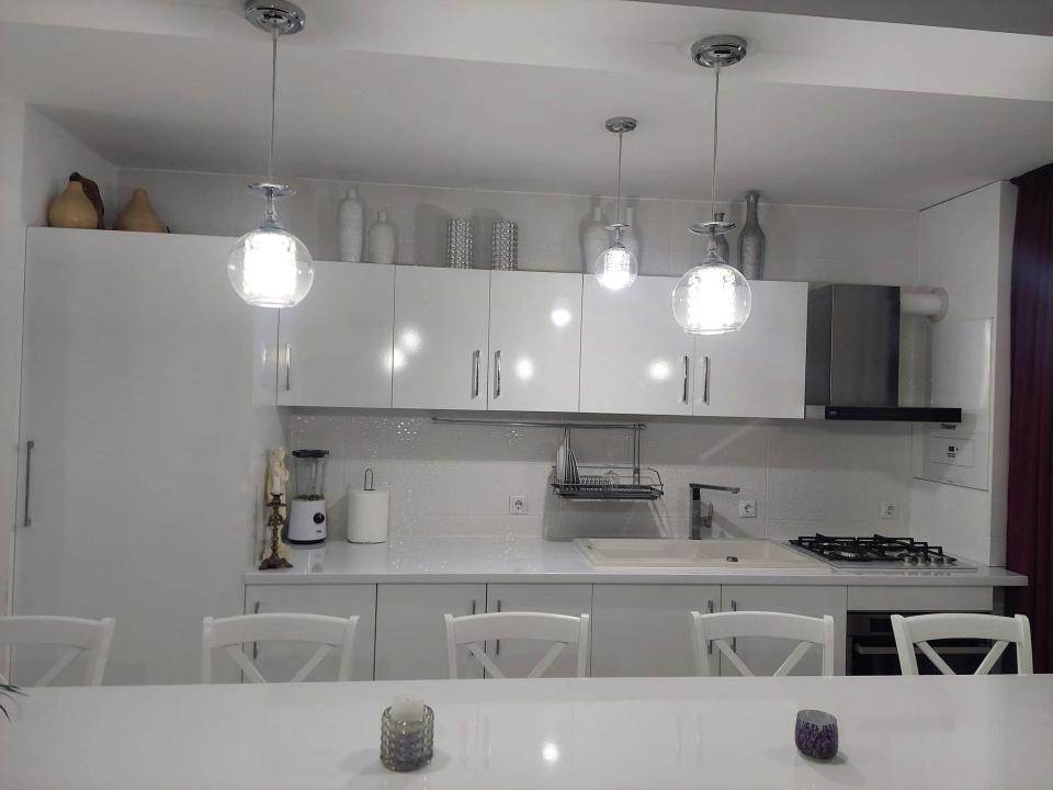 Apartament finisat Lux Floresti 44mp utili plus balcon zona Florilor 