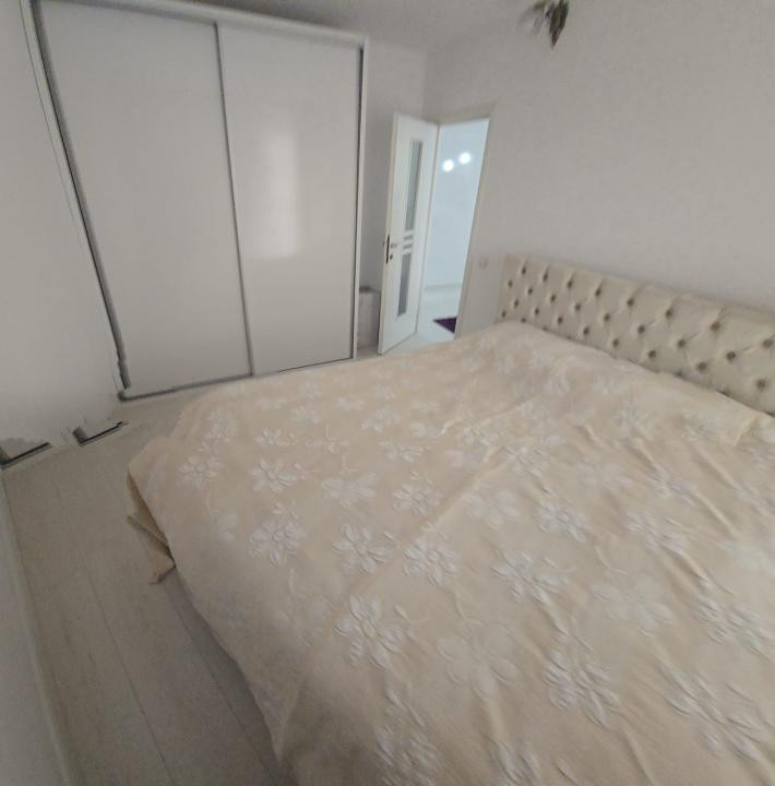 Apartament finisat Lux Floresti 44mp utili plus balcon zona Florilor 