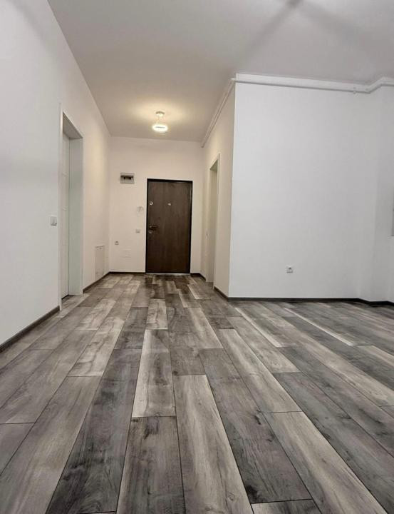 Apartament cu 2 camere,etaj intermediar,parcare subterama,zona Eroilor