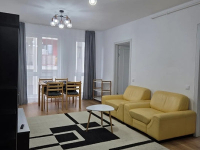 Apartament cu 3 camere, decomandat, loc de parcare, zona Poligonului
