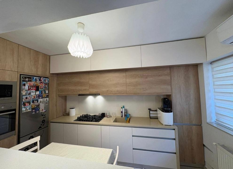 APARTAMENT CU 2 CAMERE,ETAJ INTERMEDIAR,PARCARE, ZONA FLORILOR